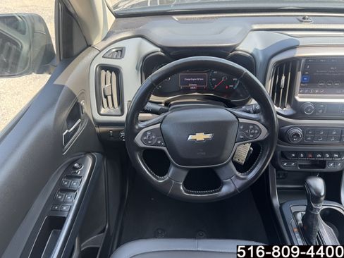 Used 2022 Chevrolet Colorado Z71 AWD/4WD image 16