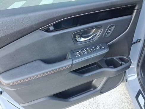 Used 2024 Honda Pilot TrailSport image 18