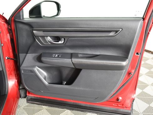 Used 2025 Honda CR-V Sport image 31