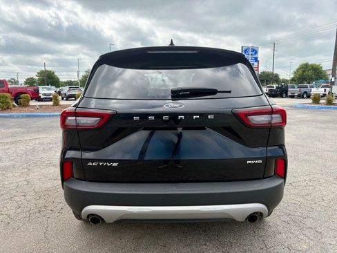 Used 2024 Ford Escape Active AWD/4WD image 4