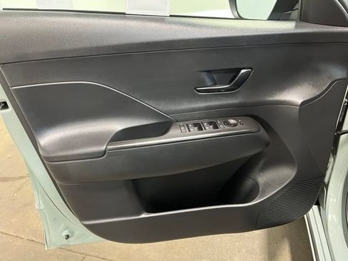 Used 2025 Hyundai Kona SEL FWD image 20