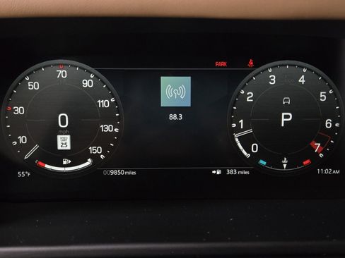 Used 2025 Land Rover Defender 110 S image 35