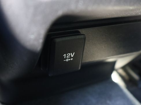 Used 2020 Land Rover Range Rover Evoque S AWD/4WD image 18