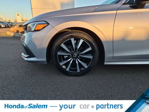 Used 2024 Honda Civic EX image 8