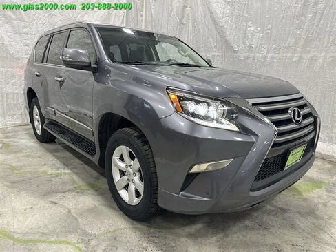 Used 2018 Lexus GX 460 image 2