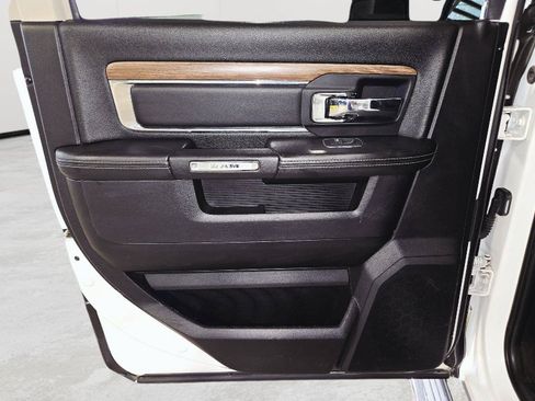 Used 2016 RAM 1500 Laramie w/ Convenience Group AWD/4WD image 39