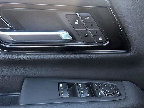 New 2026 GMC Yukon XL Denali w/ Sun & Power Step Package image 35