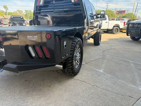 Used 2015 Ford F250 King Ranch w/ FX4 Off-Road Package image 3