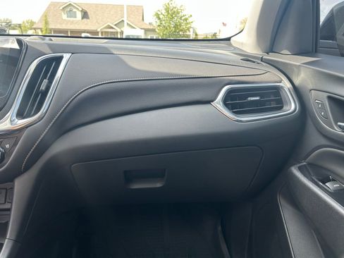 Used 2023 Chevrolet Equinox Premier FWD image 25