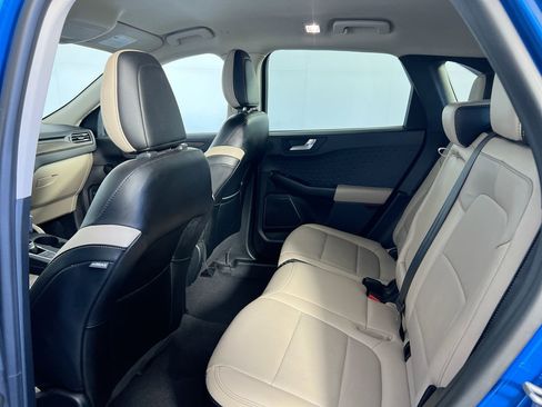 Used 2020 Ford Escape Titanium FWD image 26