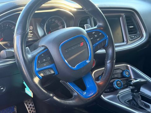 Used 2017 Dodge Challenger R/T Scat Pack RWD image 8