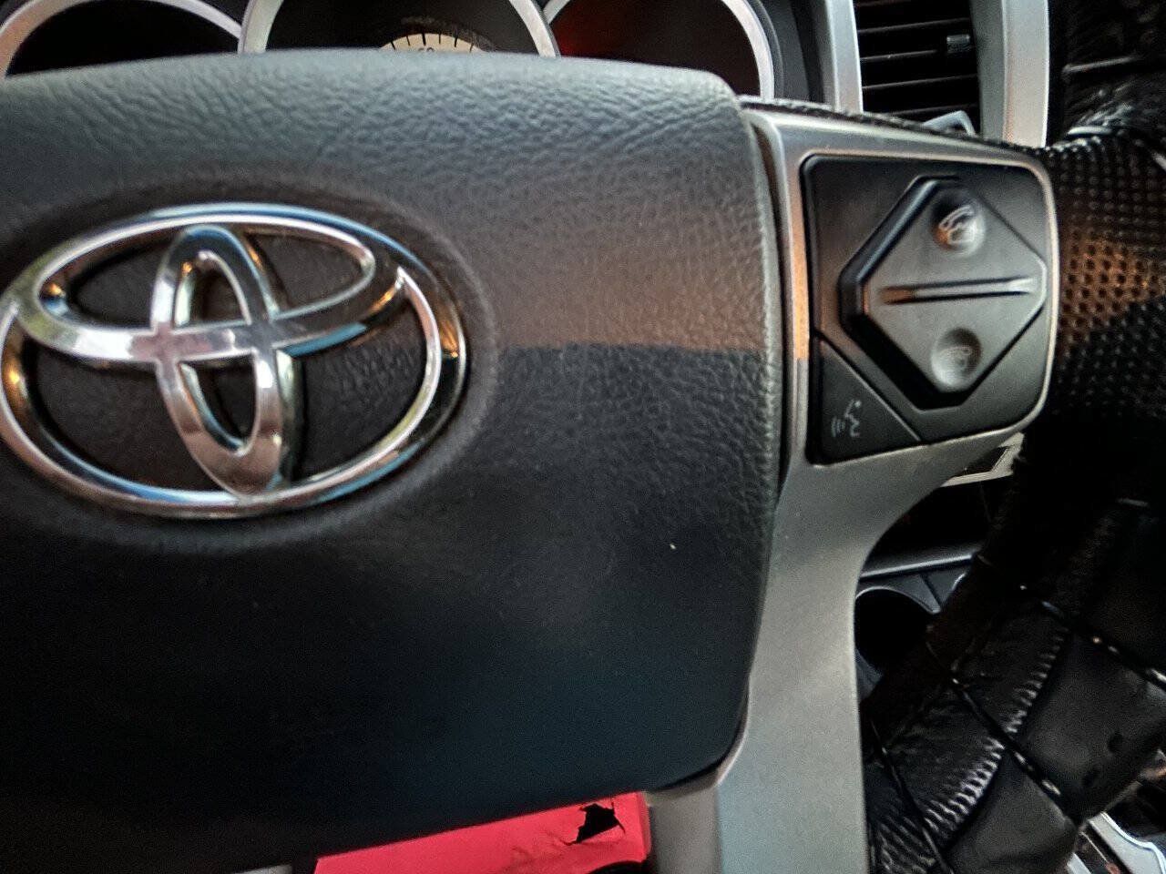 Used 2015 Toyota Tacoma PreRunner w/ SR5 Package RWD image 20