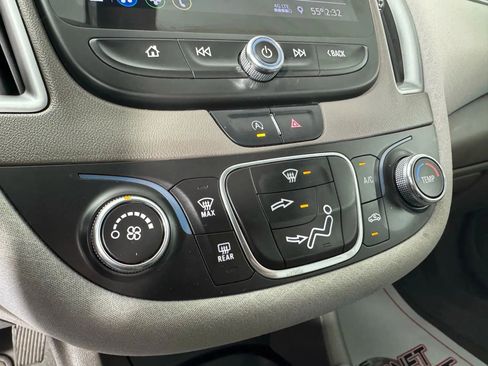 Used 2020 Chevrolet Malibu LS FWD image 21