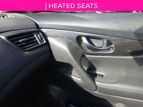 Used 2018 Nissan Rogue SV image 15