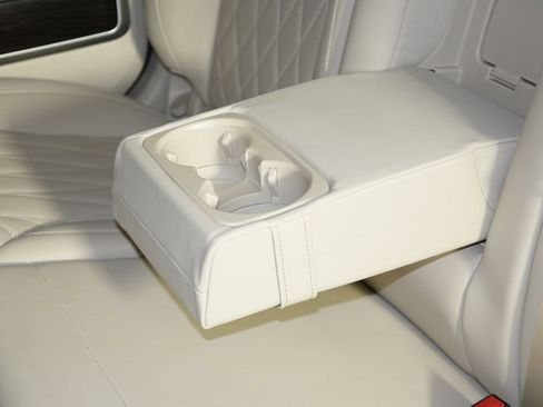 Certified 2024 Mercedes-Benz G 63 AMG 4MATIC image 32