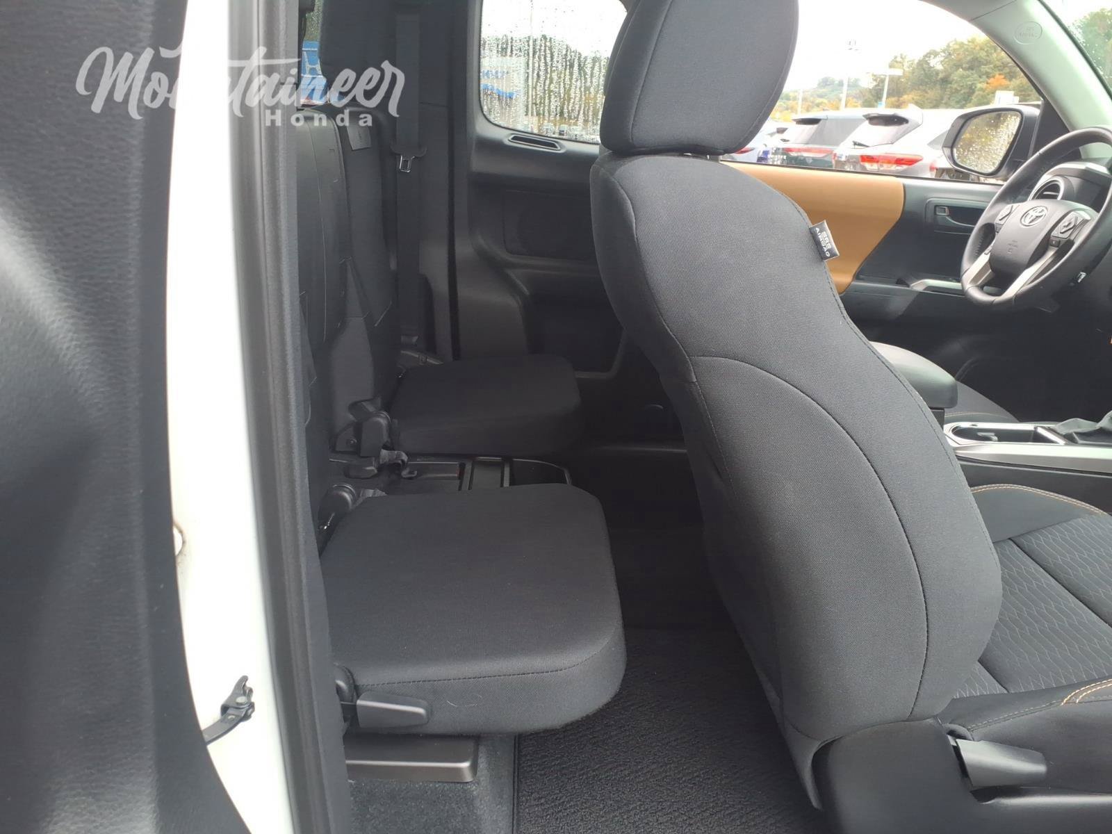 Used 2016 Toyota Tacoma SR5 RWD image 20
