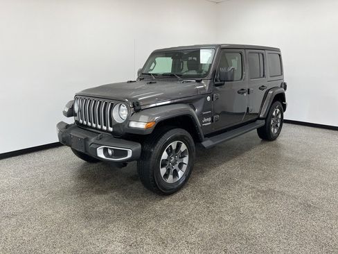 Used 2021 Jeep Wrangler Unlimited Sahara w/ Uconnect 4C Nav & Sound Group image 16