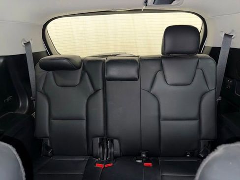 Used 2025 Kia Telluride S AWD/4WD image 17