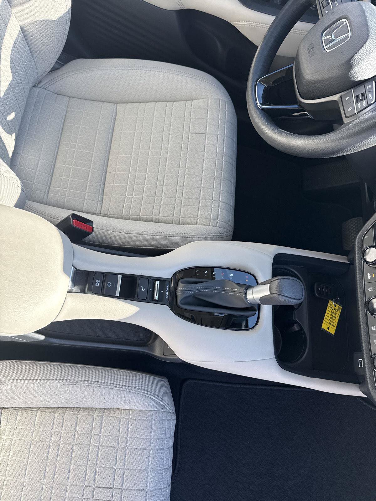 Used 2024 Honda HR-V LX image 26