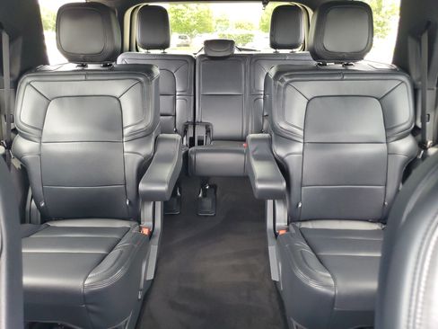 Used 2024 Lincoln Navigator Reserve AWD/4WD image 19