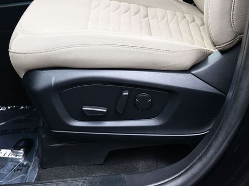 Used 2021 Ford Explorer XLT w/ Class III Trailer Tow Package image 12