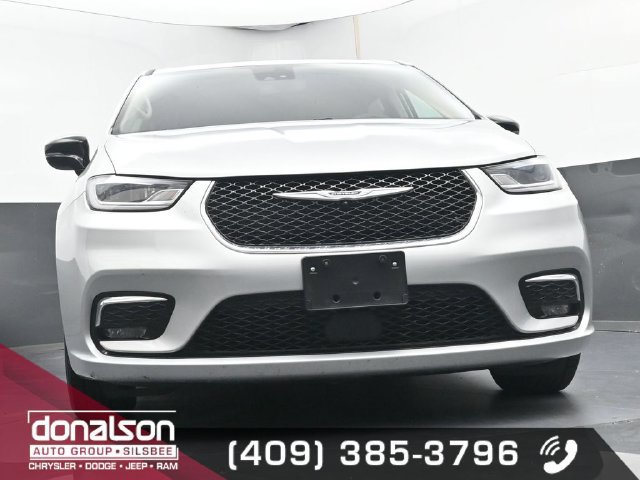 Used 2024 Chrysler Pacifica Touring-L FWD image 15