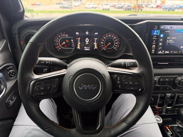 Used 2024 Jeep Gladiator Mojave w/ Convenience Group AWD/4WD image 14