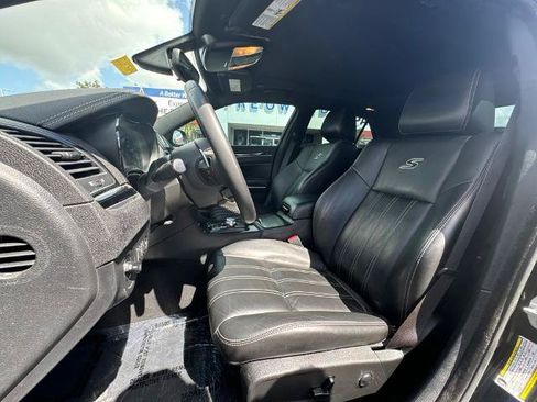 Used 2023 Chrysler 300 S RWD image 14