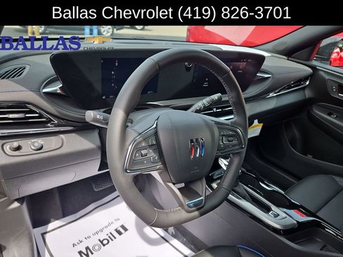 Certified 2025 Buick Envista Sport Touring w/ Convenience I Package FWD image 10