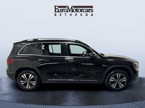Used 2025 Mercedes-Benz GLB 250 4MATIC image 8