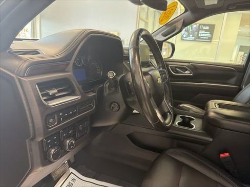 Used 2021 Chevrolet Tahoe LT w/ LT Signature Package image 24
