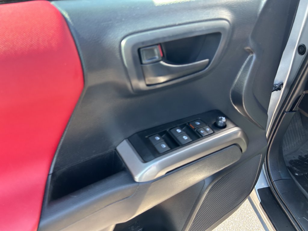 Certified 2023 Toyota Tacoma SR5 w/ Technology Package AWD/4WD image 13