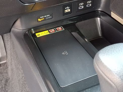 Used 2025 Toyota Camry LE FWD image 29