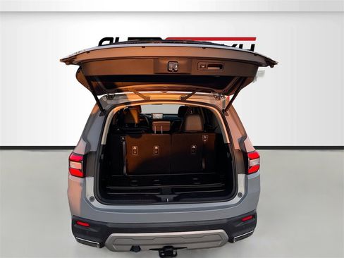 Used 2025 Honda Pilot Elite image 27