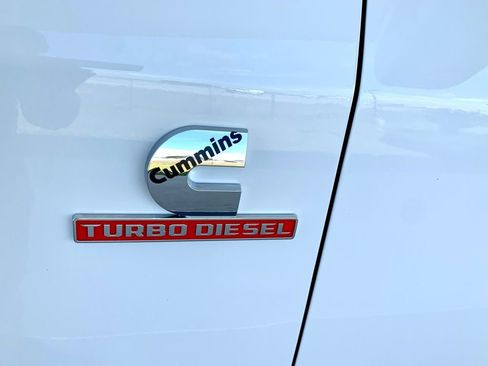 Used 2024 RAM 3500 Laramie AWD/4WD image 12