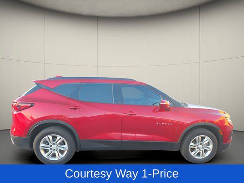 Used 2021 Chevrolet Blazer LT FWD image 11