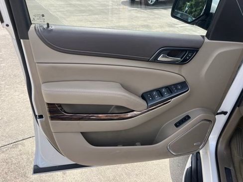 Used 2016 GMC Yukon SLT RWD image 14