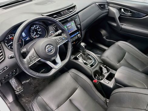 Used 2018 Nissan Rogue SL w/ Premium Package FWD image 7