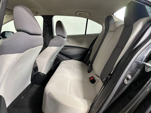 Used 2021 Toyota Corolla LE image 10
