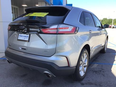 Used 2021 Ford Edge Titanium AWD/4WD image 7