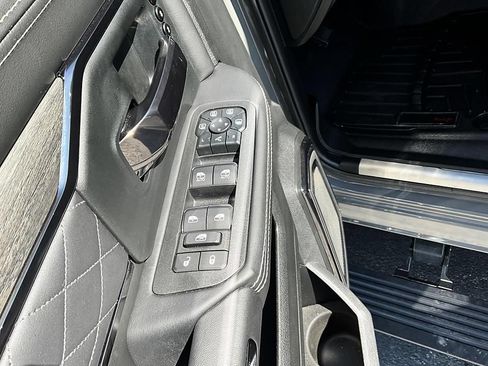 Used 2026 RAM 2500 Limited AWD/4WD image 15