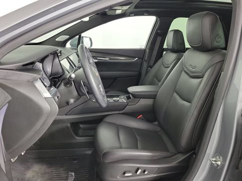Used 2025 Cadillac XT5 Sportv AWD/4WD image 17