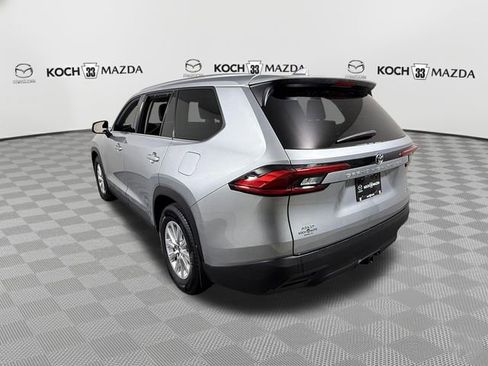 Used 2024 Toyota Grand Highlander AWD image 6
