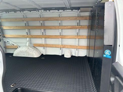 Used 2023 Chevrolet Express 2500 w/ Driver Convenience Package image 24