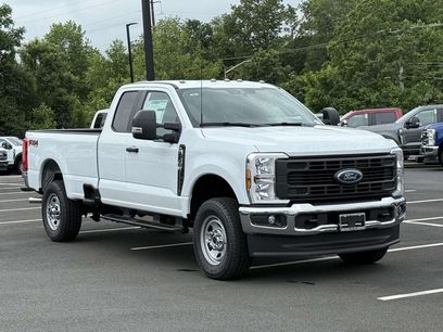 New 2026 Ford F350 XL w/ FX4 Off-Road Package
