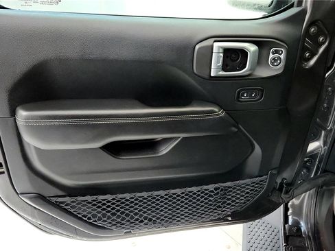 Used 2019 Jeep Wrangler Unlimited Sahara w/ Dual Top Group image 20