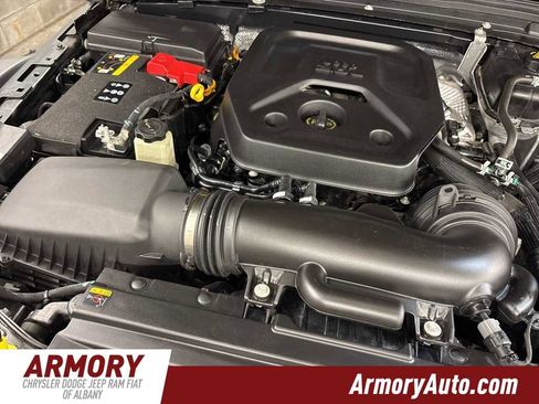 Used 2024 Jeep Wrangler Willys image 39