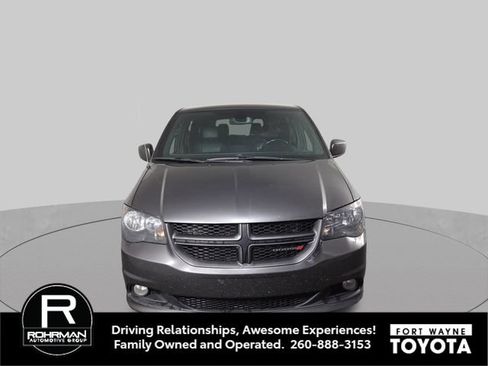 Used 2020 Dodge Grand Caravan GT FWD image 3