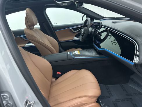 New 2026 Mercedes-Benz E 350 4MATIC Sedan image 29
