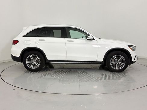 Used 2022 Mercedes-Benz GLC 300 4MATIC w/ Premium Package Lite image 8